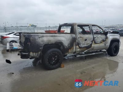 Trzecie zdjęcie samochodu z tyłu: 2018 GMC SIERRA K1500 SLT VIN:3GTU2NEJ4JG283901 - miniatura