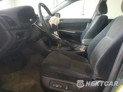 Zdjęcie 7 z 14 samochodu: 2005 TOYOTA CAMRY LE VIN:4T1BE32K35U011838 - miniatura