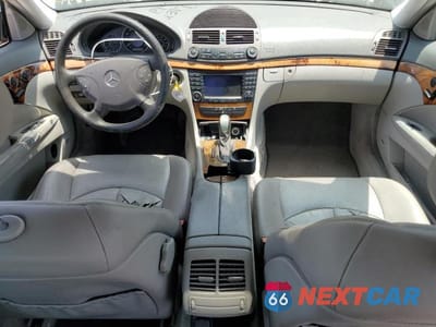 Zdjęcie 8 z 12 samochodu: 2004 MERCEDES-BENZ E 320 VIN:WDBUF65JX4A515560 - miniatura