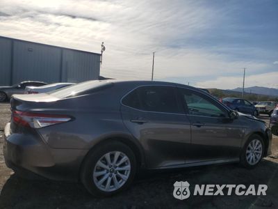Trzecie zdjęcie samochodu z tyłu: 2019 TOYOTA CAMRY L VIN:4T1B11HK9KU841131 - miniatura
