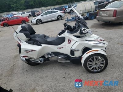 2018 CAN-AM SPYDER ROADSTER RT 2BXNBDD27JV000238 - główne zdjęcie licytacji z USA - miniatura