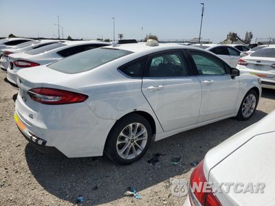 Trzecie zdjęcie samochodu z tyłu: 2020 FORD FUSION SE VIN:3FA6P0LU1LR119092 - miniatura