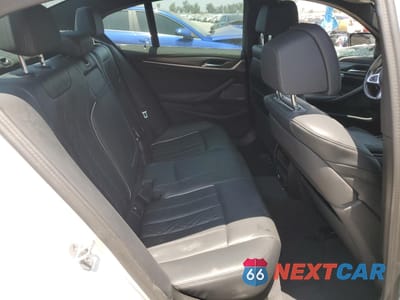 Zdjęcie 10 z 14 samochodu: 2023 BMW M550XI VIN:WBA13BK05PCM72950 - miniatura