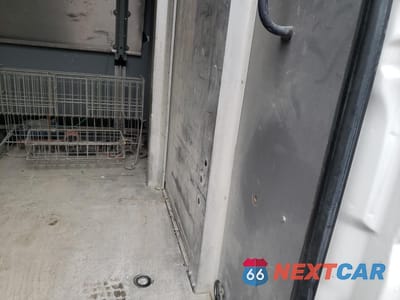 Zdjęcie 10 z 12 samochodu: 2014 MERCEDES-BENZ SPRINTER 2500 VIN:WD3PE8DE4E5898675 - miniatura