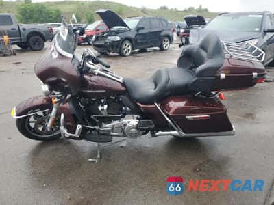 Trzecie zdjęcie samochodu z tyłu: 2018 HARLEY-DAVIDSON FLHTK ULTRA LIMITED VIN:1HD1KED11JB630113 - miniatura