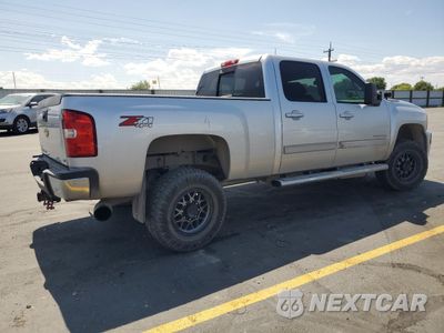 Trzecie zdjęcie samochodu z tyłu: 2012 CHEVROLET SILVERADO K2500 HEAVY DUTY LTZ VIN:1GC1KYC83CF239736 - miniatura