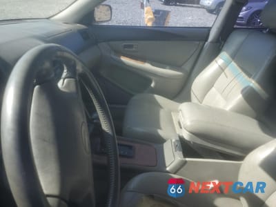 Zdjęcie 8 z 12 samochodu: 2001 LEXUS ES 300 VIN:JT8BF22G2V0053396 - miniatura