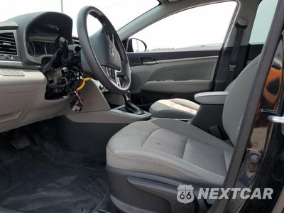Zdjęcie 7 z 12 samochodu: 2017 HYUNDAI ELANTRA SE VIN:5NPD84LF1HH076360 - miniatura
