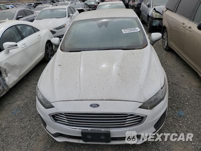 Piąte zdjęcie samochodu w środku: 2019 FORD FUSION SE VIN:3FA6P0LU8KR124868 - miniatura