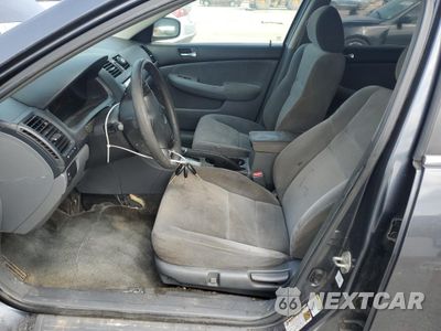 Zdjęcie 7 z 14 samochodu: 2005 HONDA ACCORD EX VIN:1HGCM56725A009515 - miniatura
