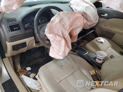 Zdjęcie 8 z 13 samochodu: 2009 MERCURY MILAN PREMIER VIN:3MEHM08199R603903 - miniatura
