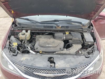 Zdjęcie 12 z 13 samochodu: 2017 CHRYSLER PACIFICA TOURING L VIN:2C4RC1BG9HR603576 - miniatura