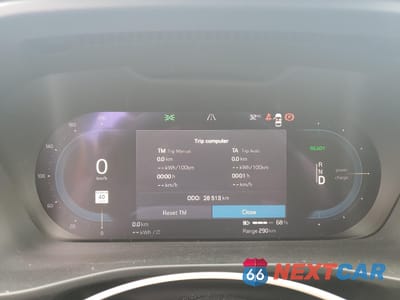 Zdjęcie 9 z 13 samochodu: 2023 VOLVO XC40 RECHARGE CORE VIN:YV4ED3UK8P2044198 - miniatura