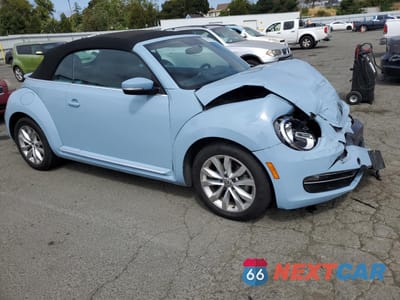 Czwarte zdjęcie samochodu z boku: 2014 VOLKSWAGEN BEETLE VIN:3VW5L7AT1EM823505 - miniatura