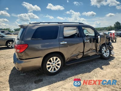 Trzecie zdjęcie samochodu z tyłu: 2010 TOYOTA SEQUOIA PLATINUM VIN:5TDYY5G12AS027836 - miniatura