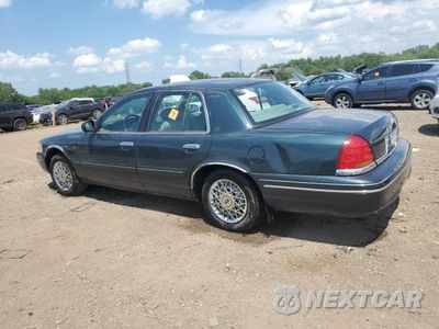 Drugie zdjęcie samochodu z przodu: 1998 FORD CROWN VICTORIA VIN:2FAFP73W5WX175634 - miniatura
