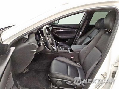 Zdjęcie 7 z 14 samochodu: 2019 MAZDA 3 PREFERRED PLUS VIN:JM1BPACL4K1110496 - miniatura