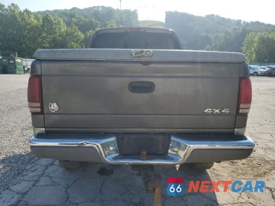 Zdjęcie 6 z 14 samochodu: 2003 DODGE DAKOTA QUAD SLT VIN:1D7HG48NX3S239673 - miniatura