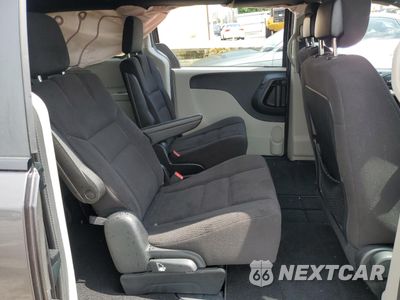 Zdjęcie 11 z 14 samochodu: 2014 DODGE GRAND CARAVAN SE VIN:2C4RDGBG4ER458958 - miniatura
