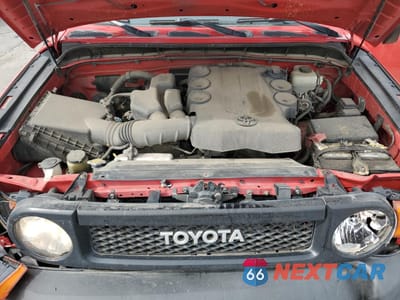 Zdjęcie 12 z 15 samochodu: 2012 TOYOTA FJ CRUISER VIN:JTEBU4BF1CK136325 - miniatura