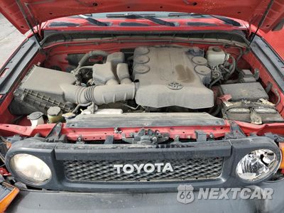 Zdjęcie 12 z 15 samochodu: 2012 TOYOTA FJ CRUISER VIN:JTEBU4BF1CK136325 - miniatura