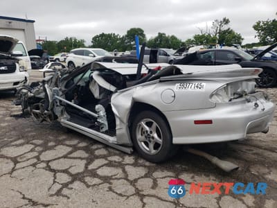 Drugie zdjęcie samochodu z przodu: 2000 PONTIAC FIREBIRD TRANS AM VIN:2G2FV32G7Y2171138 - miniatura