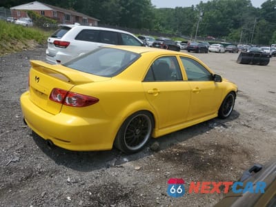Trzecie zdjęcie samochodu z tyłu: 2003 MAZDA 6 S VIN:1YVHP80D235M21543 - miniatura