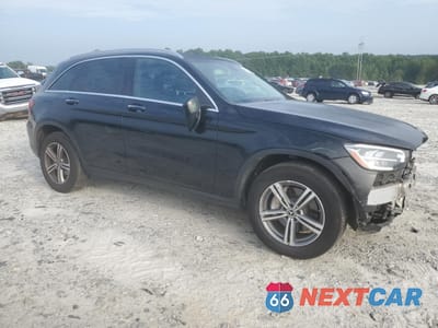 Czwarte zdjęcie samochodu z boku: 2020 MERCEDES-BENZ GLC 300 4MATIC VIN:W1N0G8EB5LF856697 - miniatura