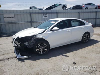 2023 KIA FORTE LX 3KPF24AD5PE603993 - główne zdjęcie licytacji z USA - miniatura