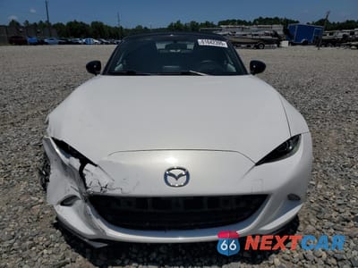 Piąte zdjęcie samochodu w środku: 2016 MAZDA MX-5 MIATA CLUB VIN:JM1NDAC77G0108246 - miniatura