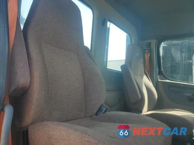 Zdjęcie 6 z 10 samochodu: 2017 FREIGHTLINER CASCADIA 125 VIN:1FUJGEDR9HLHZ7991 - miniatura