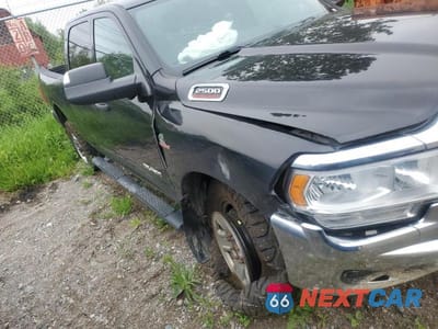 Czwarte zdjęcie samochodu z boku: 2022 RAM 2500 TRADESMAN VIN:3C6UR5CL9NG207619 - miniatura