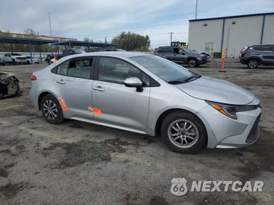Czwarte zdjęcie samochodu z boku: 2022 TOYOTA COROLLA LE VIN:JTDEAMDE8NJ047133 - miniatura
