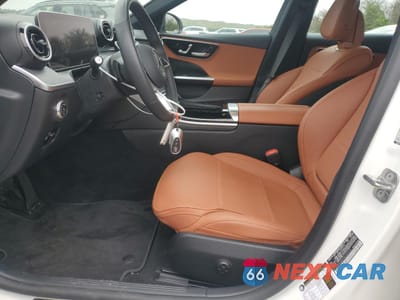 Zdjęcie 7 z 13 samochodu: 2025 MERCEDES-BENZ C 300 4MATIC VIN:W1KAF4HB9SR240975 - miniatura