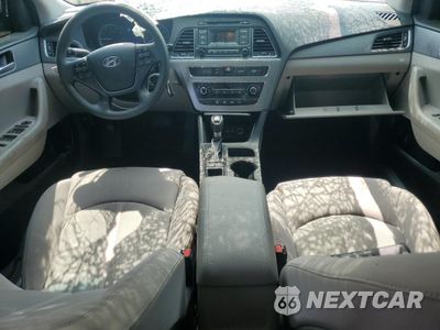 Zdjęcie 8 z 12 samochodu: 2016 HYUNDAI SONATA SE VIN:5NPE24AF7GH426386 - miniatura