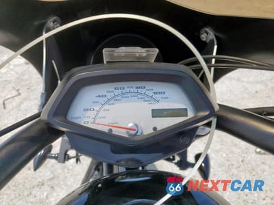 Zdjęcie 7 z 9 samochodu: 2013 HONDA VT1300 CX VIN:JH2SC61N0DK101618 - miniatura
