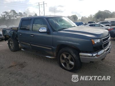 Czwarte zdjęcie samochodu z boku: 2007 CHEVROLET SILVERADO C1500 CLASSIC CREW CAB VIN:2GCEC13V271137157 - miniatura