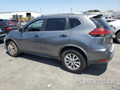 Trzecie zdjęcie samochodu z tyłu: 2017 NISSAN ROGUE S VIN:KNMAT2MT6HP608832 - miniatura