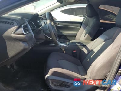 Zdjęcie 7 z 12 samochodu: 2018 TOYOTA CAMRY VIN:4T1B11HKXJU581711 - miniatura