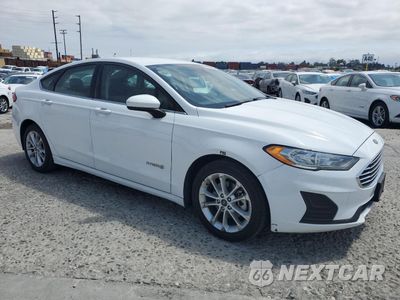 Czwarte zdjęcie samochodu z boku: 2019 FORD FUSION SE VIN:3FA6P0LU5KR124889 - miniatura