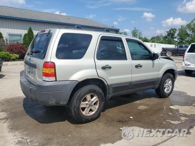 Piąte zdjęcie samochodu w środku: 2005 FORD ESCAPE XLS VIN:1FMYU02Z35KA02044 - miniatura