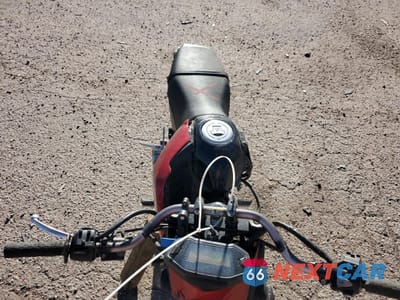 Piąte zdjęcie samochodu w środku: 2015 HONDA GROM 125 VIN:MLHJC6119F5103738 - miniatura