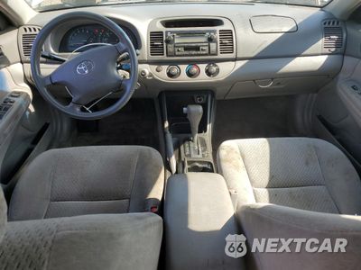 Zdjęcie 8 z 15 samochodu: 2002 TOYOTA CAMRY LE VIN:4T1BE32K52U550537 - miniatura