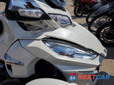 Drugie zdjęcie samochodu z przodu: 2018 CAN-AM SPYDER ROADSTER RT VIN:2BXNBDD25JV003333 - miniatura