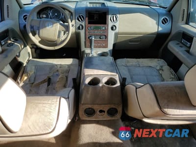 Zdjęcie 8 z 14 samochodu: 2006 LINCOLN MARK LT VIN:5LTPW18546FJ21040 - miniatura