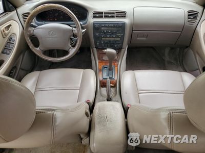 Zdjęcie 8 z 12 samochodu: 1995 LEXUS ES 300 VIN:JT8GK13T8S0108498 - miniatura