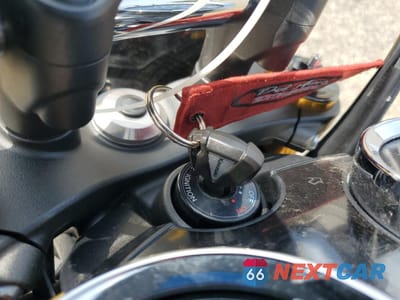 Zdjęcie 8 z 10 samochodu: 2024 KAWASAKI ZR900 N VIN:JKAZR2N18RA004468 - miniatura