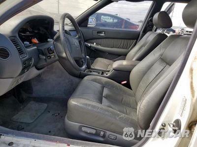 Zdjęcie 7 z 13 samochodu: 1990 LEXUS LS 400 VIN:JT8UF11E5L0018612 - miniatura