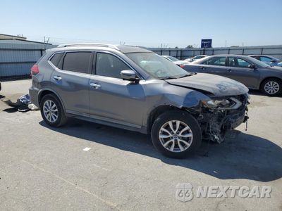 Czwarte zdjęcie samochodu z boku: 2017 NISSAN ROGUE S VIN:KNMAT2MT1HP611542 - miniatura