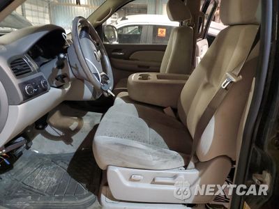 Zdjęcie 7 z 13 samochodu: 2007 CHEVROLET SUBURBAN K1500 VIN:1GNFK16317J205205 - miniatura
